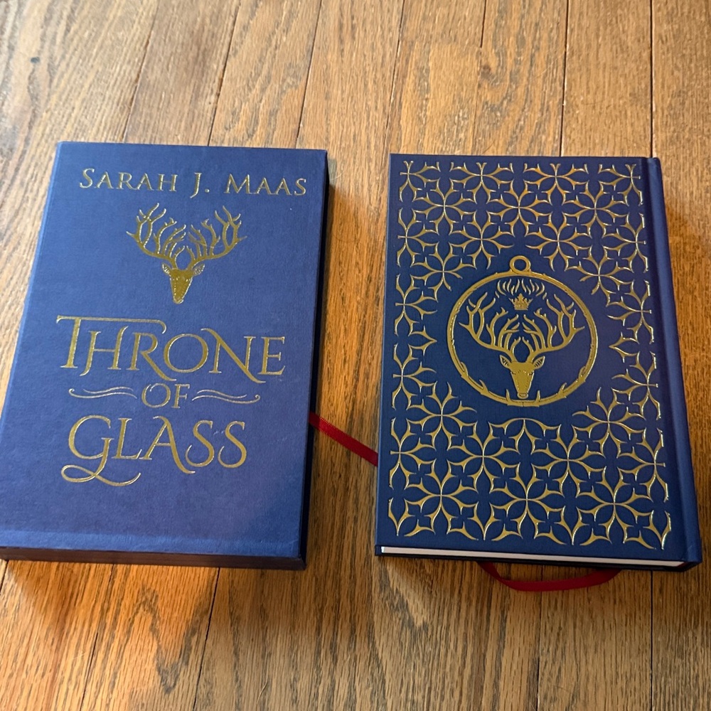 Throne of Glass Collectors Edition Hardcover Book - Picture 7 of 8